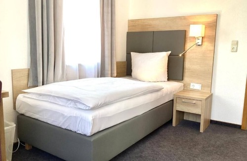 Lollar Hotel | Hotel Esmer