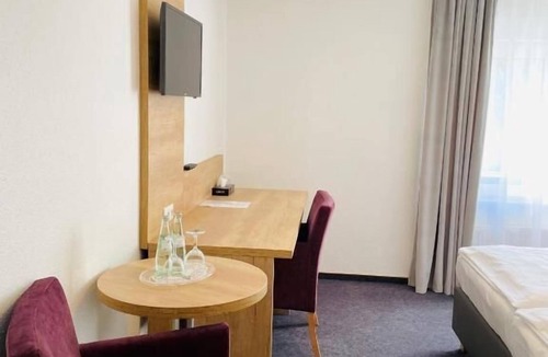 Lollar Hotel | Hotel Esmer