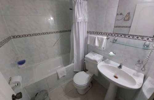 Castro Hotel | Hotel Esmeralda