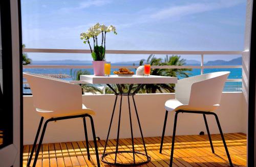 Le Lavandou Hotel | Hotel Espadon bleu