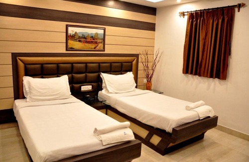 Bhowanipore Hotel | Hotel Esteem