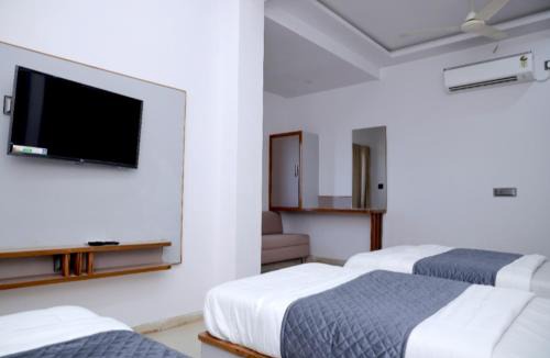 Deesa Hotel | Hotel Excellency