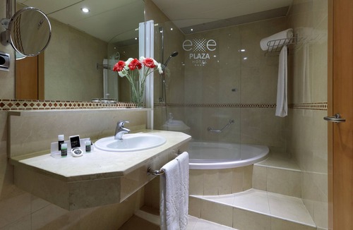 Almenara Hotel | Hotel Exe Plaza