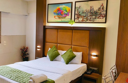 Panvel Hotel | Hotel Express INN, Panvel