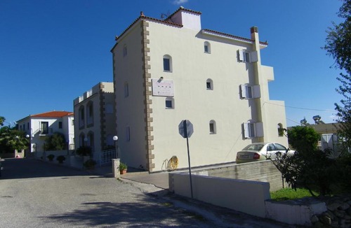 Agios Kirykos Hotel | Hotel Filioppi