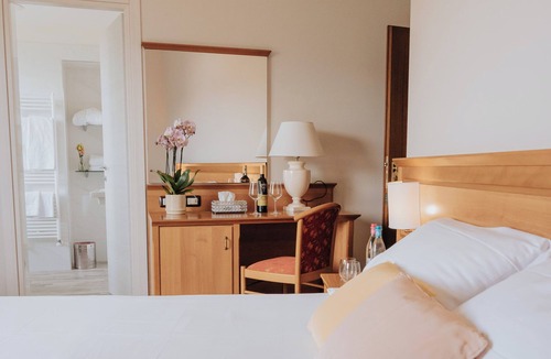 Carciano Hotel | Hotel Flora