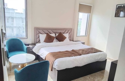 Jhotwara Hotel | Hotel Fortune Elevate