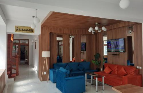 Moroeni Hotel | Hotel Gâlma
