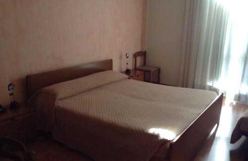 Casteons Hotel | Hotel Galles