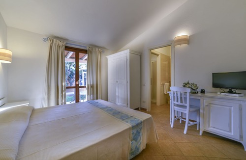 Cala Sinzias Hotel | Hotel Garden Beach