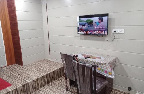 Amarnath Hotel | Hotel Garden Lodging And Boarding