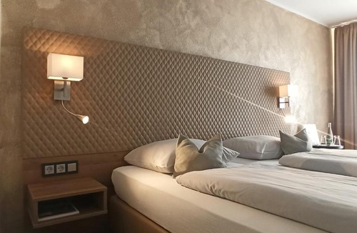 Gomaringen Hotel | Hotel Garni Arcis