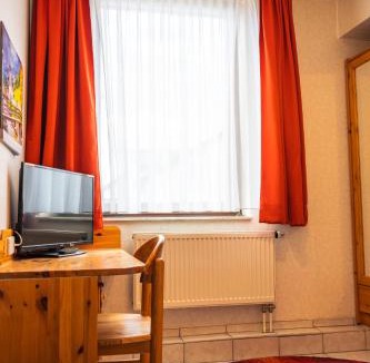Maichingen Bed & Breakfast | Hotel Garni Zielinski