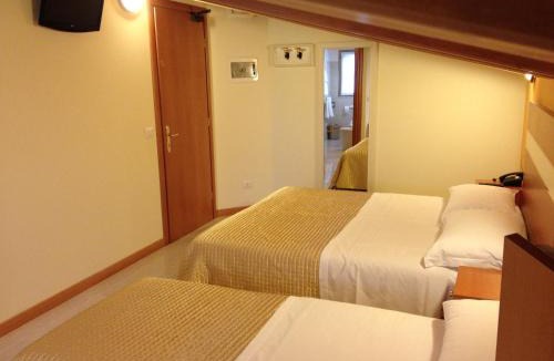 Cesano Boscone Hotel | Hotel GF