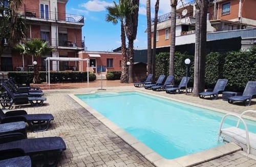 Zona XVIII Capannelle Hotel | Hotel Giardino d'Europa
