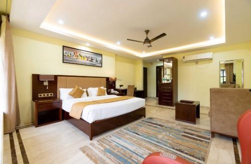 Wellington Pier Hotel | Hotel Godwin - Colaba