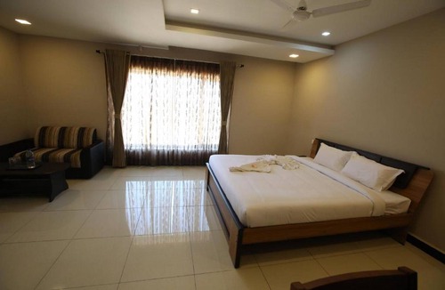 Vellore Hotel | Hotel Golden Gateway