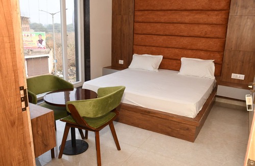 Govardhan House | Hotel Govardhan Inn