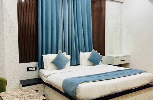 Govardhan Hotel | Hotel Govind Residency