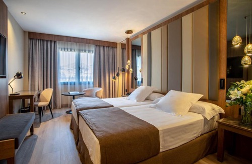 Centro - Sagrario Hotel | Hotel Granada Center
