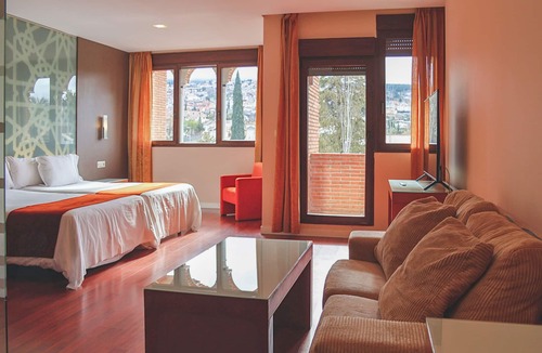 Barrio de la Vega Hotel | Hotel Granada Palace, Affiliated by Meliá