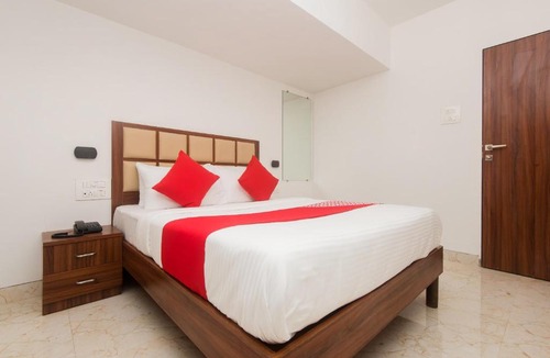 Jogeshwari East Hotel | HOTEL GRAND PLAZA INN