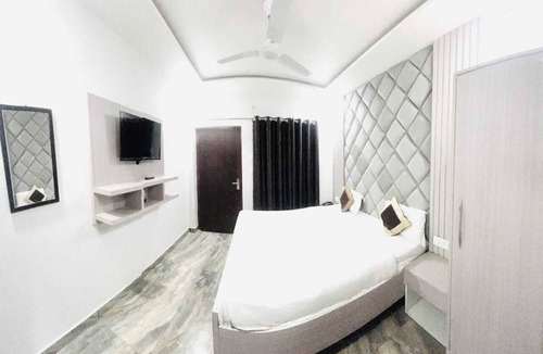 Bareilly Hotel | Hotel Green Apple