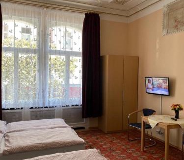 West Berlin Centre House | Hotel Gunia