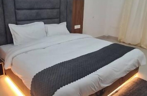 Gobind Dham Hotel | Hotel Gurudeva