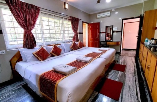 Yercaud Hotel | Hotel Gvs Residency