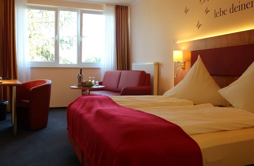 Langenbrucken Hotel | Hotel Häfner