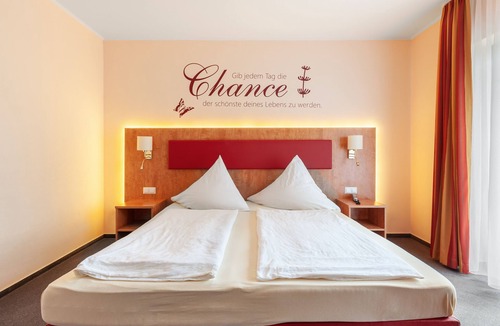Langenbrucken Hotel | Hotel Häfner