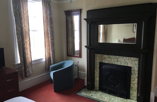 Haines Hotel | Hotel Halsingland