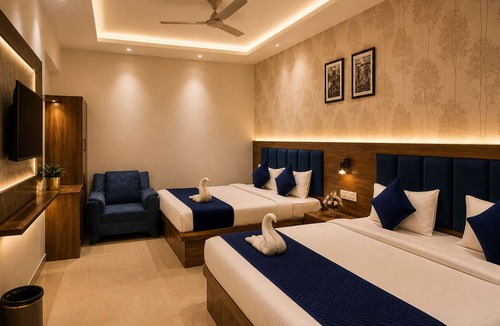 Vrindavan Hotel | Hotel Hari Kripa Dham Near Prem Mandir Vrindavan