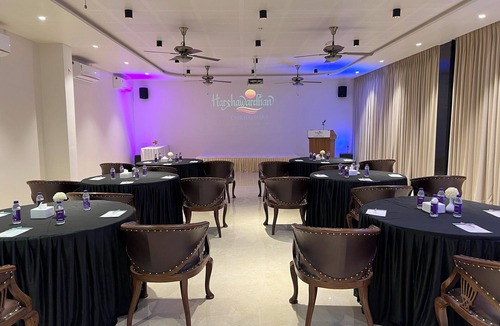 Chikhaldara Hotel | Hotel Harshawardhan