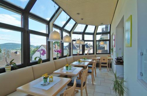 Pfalzel Hotel | Hotel Haus am Berg