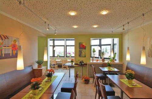 Pfalzel Hotel | Hotel Haus am Berg