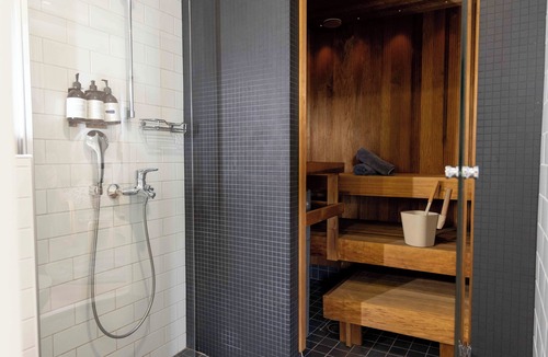 Etu-Toolo Hotel | Hotel Helka