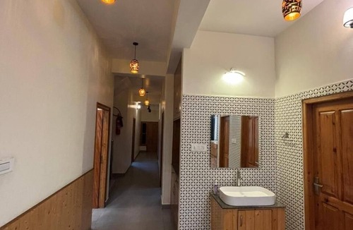 Mohal Hotel | Hotel Himalayan Park