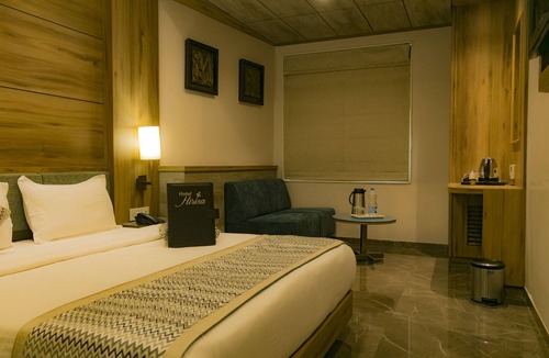 Jamnagar Hotel | HOTEL HIRISA Unit Hotel Fortune Palace
