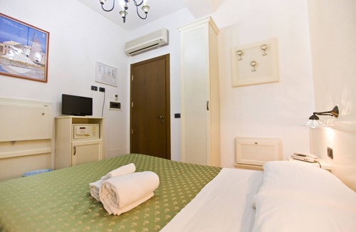 Paparella Hotel | Hotel History