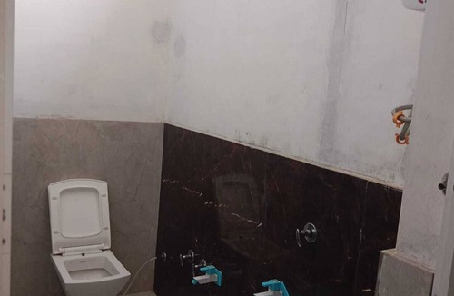 Halol Hotel | Hotel HK