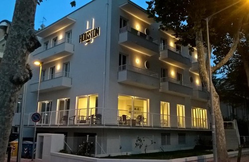 Rivabella Hotel | Hotel Houston Suites