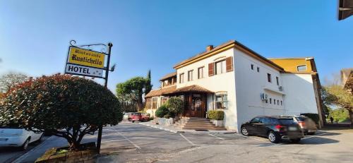 Lonato del Garda Hotel | Hotel Il Rustichello