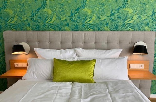 Allach-Untermenzing Apartment | Hotel im Bunker