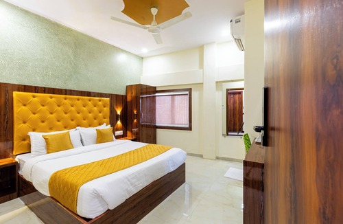 Grant Road Hotel | Hotel Imperial