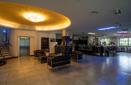 Polla Hotel | Hotel Insteia