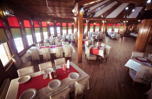 Tulcea Hotel | Hotel Insula