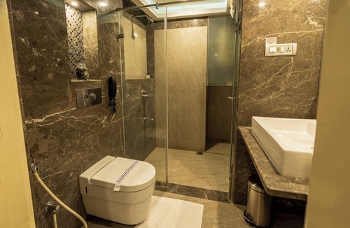 Shanthala Nagar Hotel | Hotel Ivory Tower