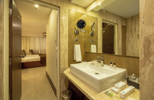 Shanthala Nagar Hotel | Hotel Ivory Tower